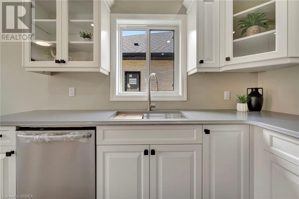 Photo 14 of 5 John Pound Road Unit 5, Tillsonburg ON