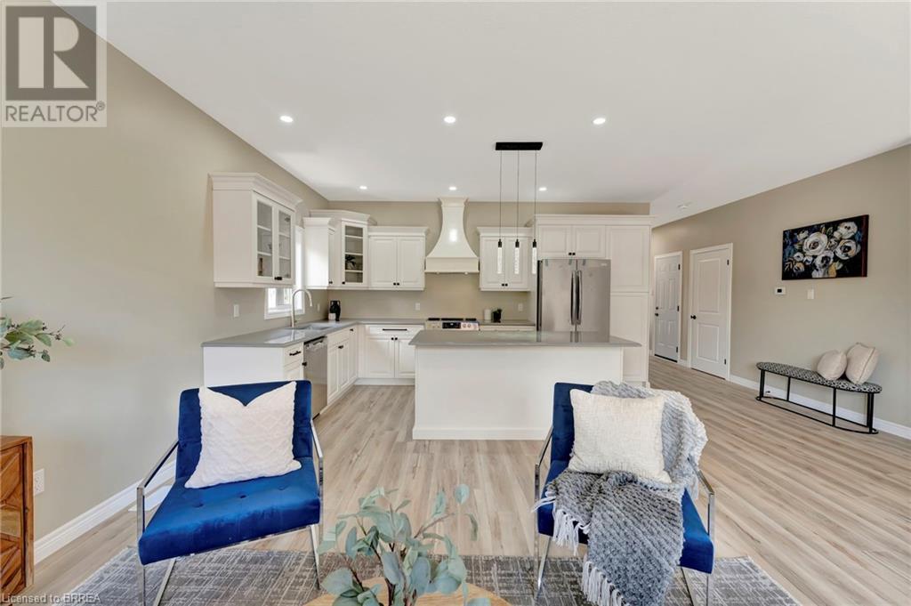 Photo 10 of 5 John Pound Road Unit 5, Tillsonburg ON