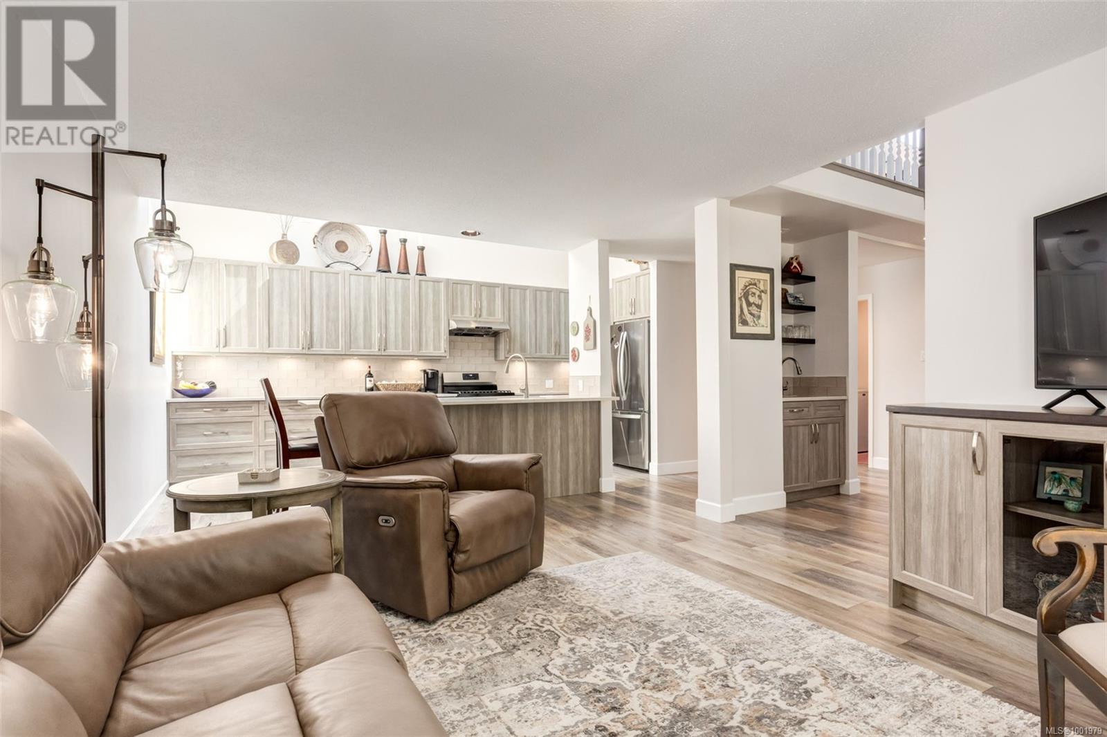 1202 LEE RD - Image 13