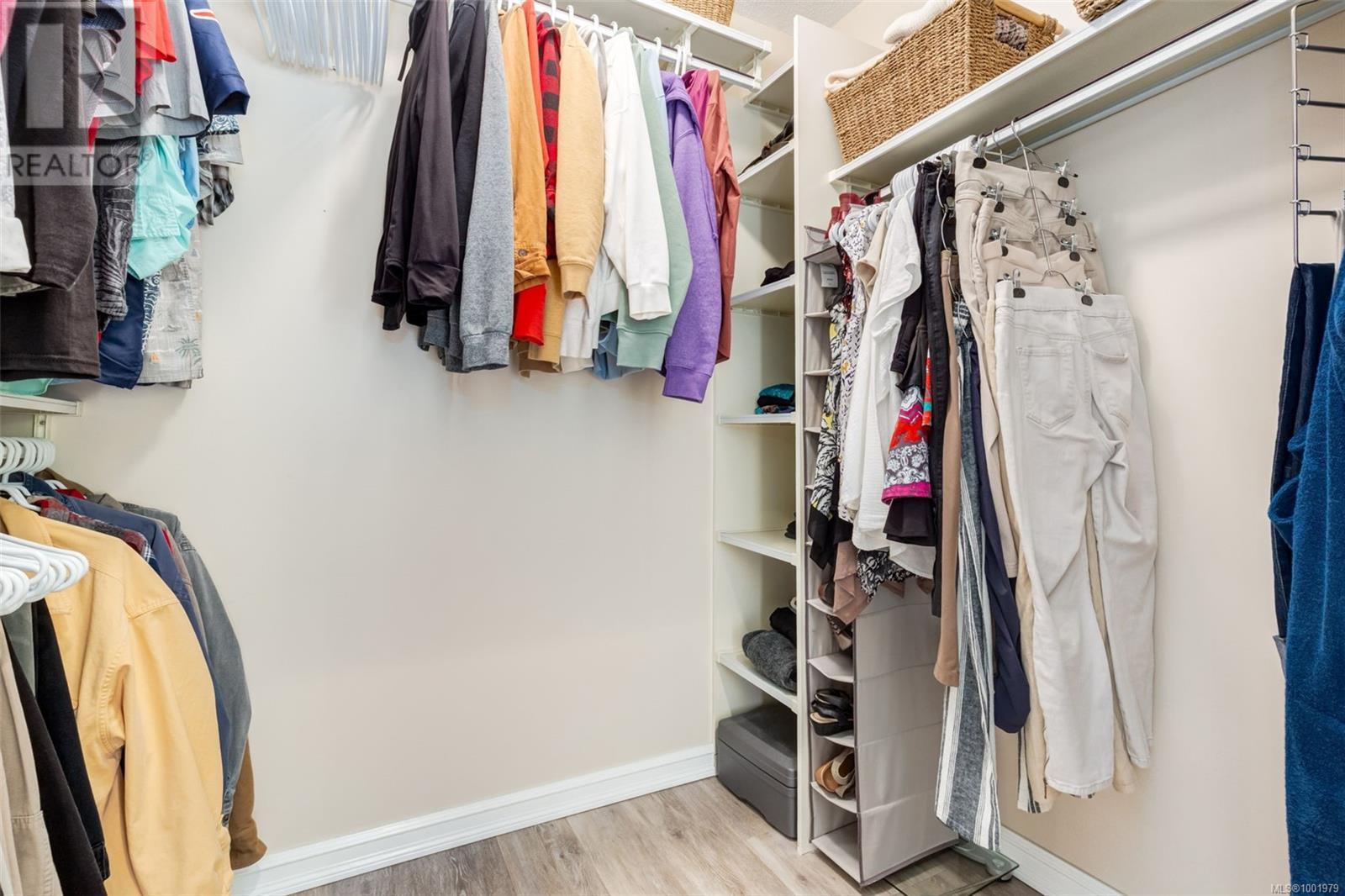 1202 LEE RD - Image 24