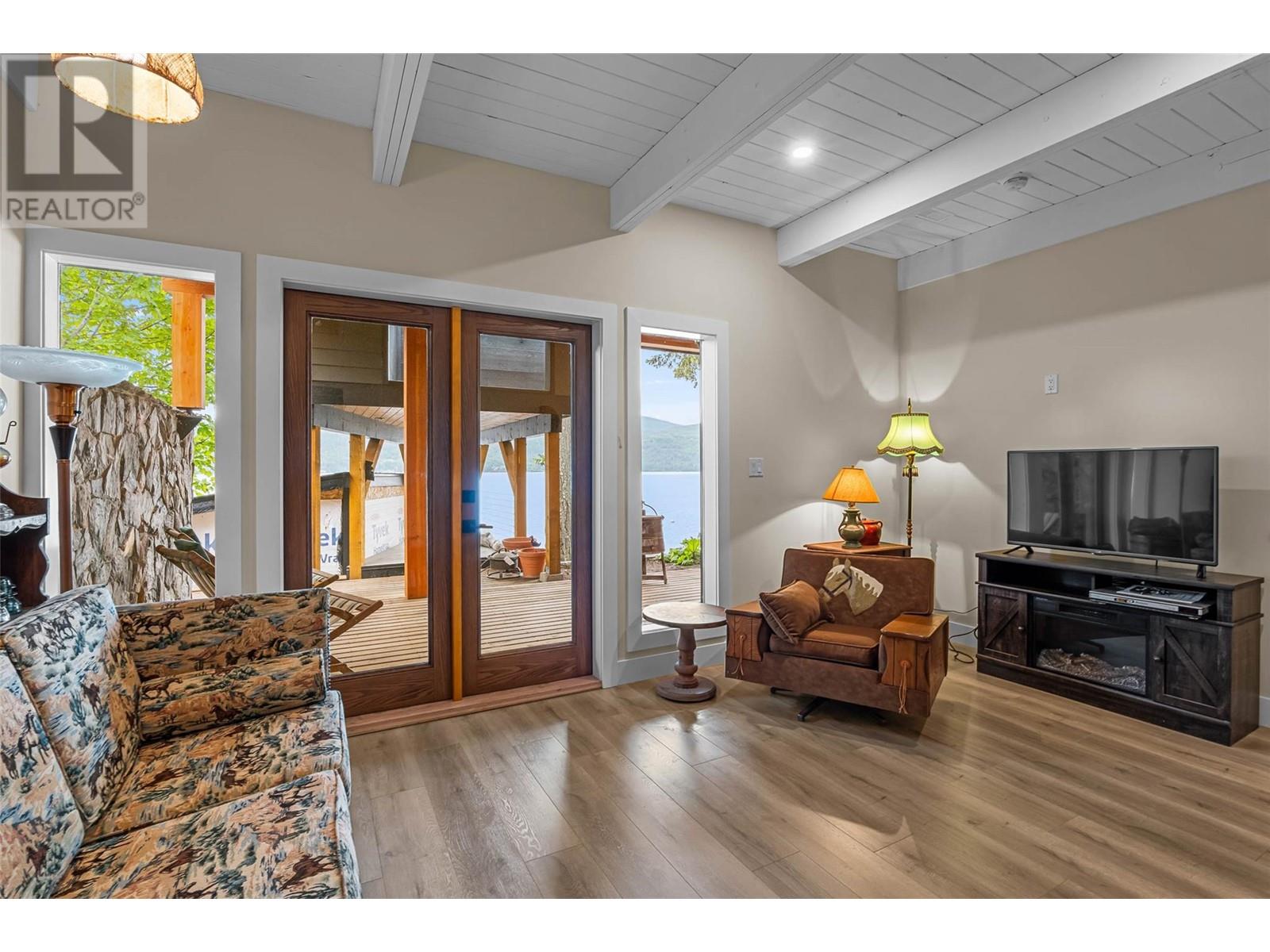 Photo 11 of 7720 Squilax Anglemont Road, North Shuswap BC