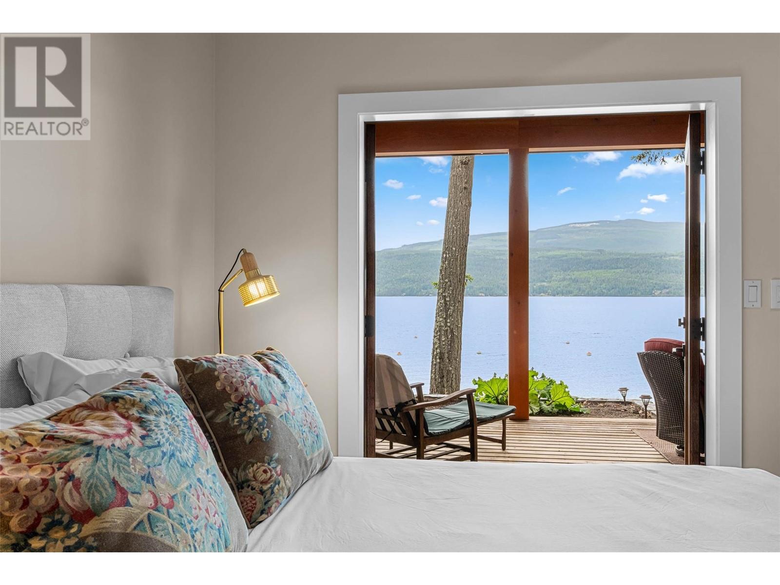 Photo 10 of 7720 Squilax Anglemont Road, North Shuswap BC