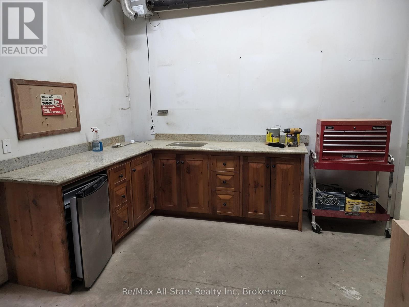 Photo 23 of 1028 Ronville Road, Lake Of Bays ON