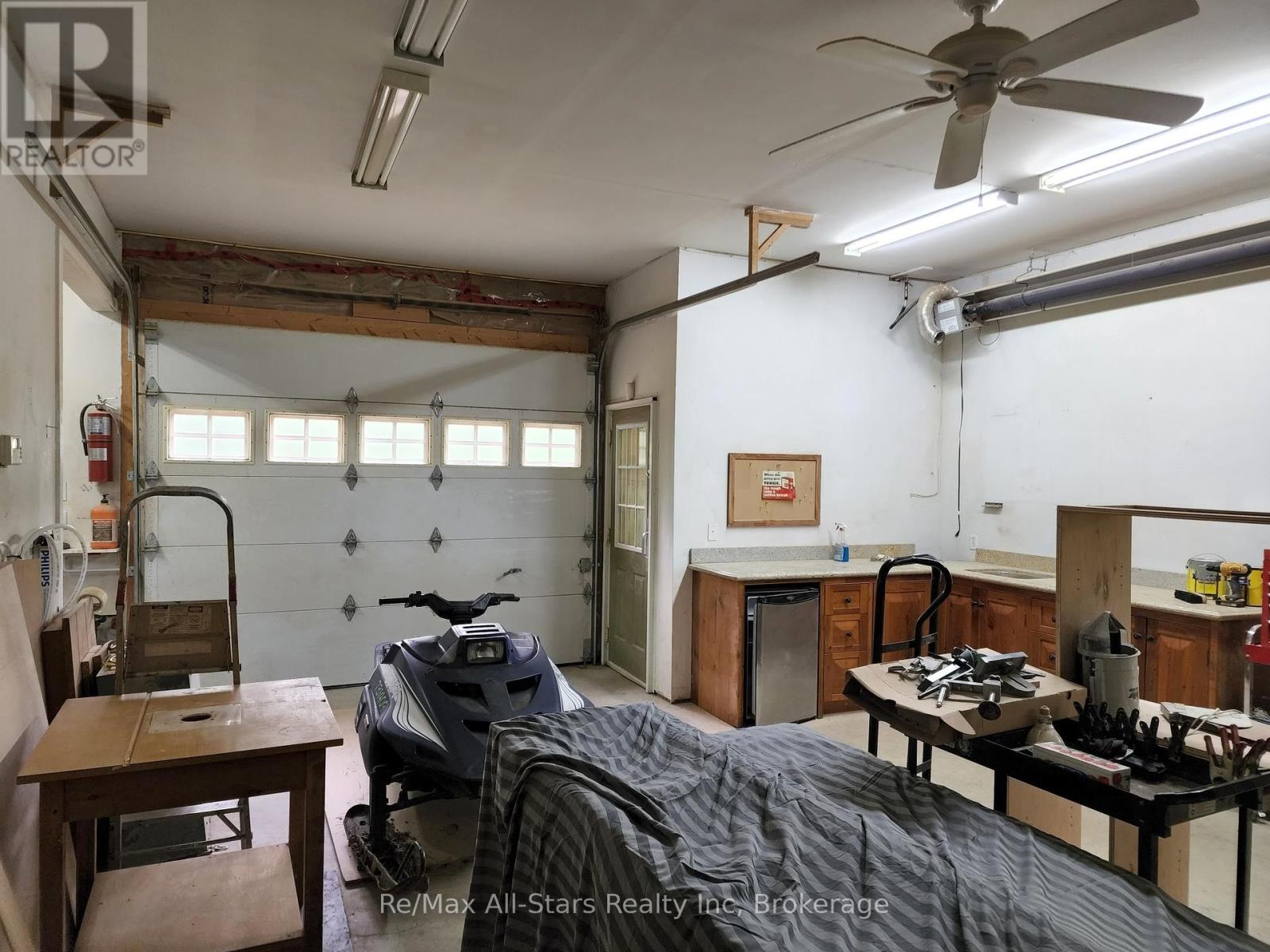 Photo 18 of 1028 Ronville Road, Lake Of Bays ON
