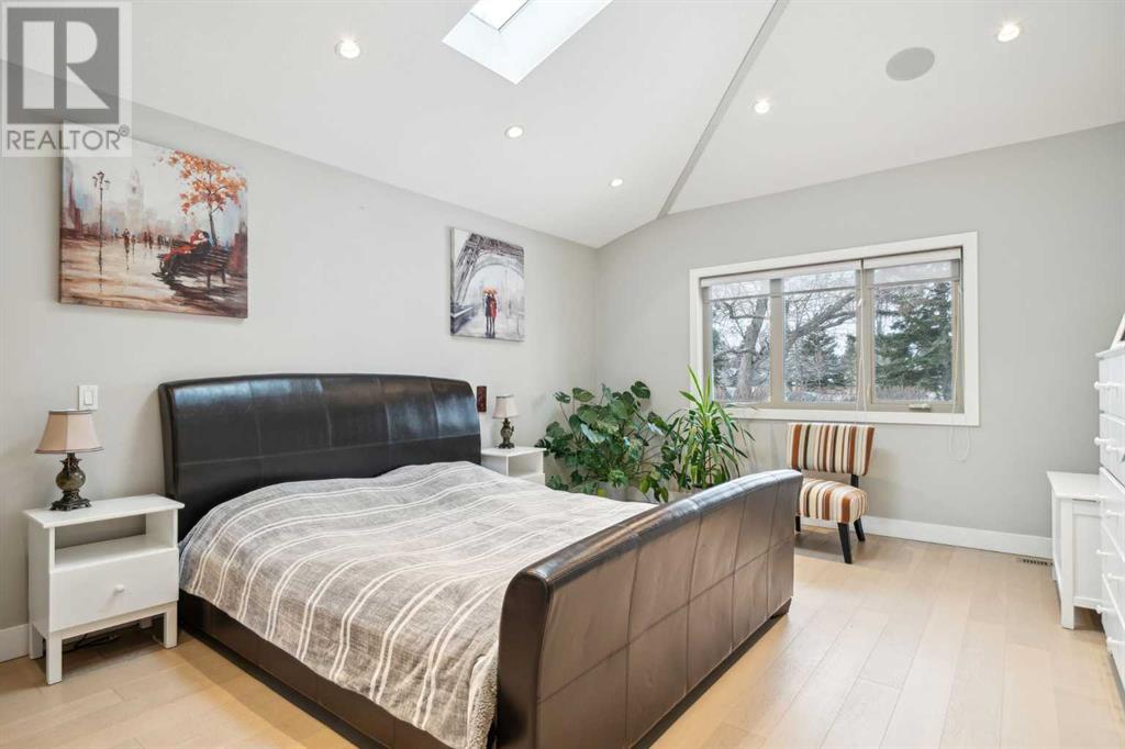 Single Family House Bungalow for Sale in  MEADOWLARK Crescent SW Meadowlark Park Calgary 