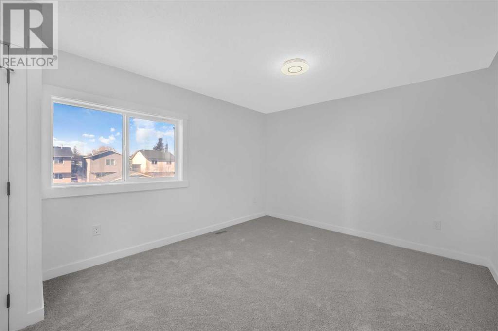 Single Family House for Sale in  Martinbrook Place NE Martindale Calgary 