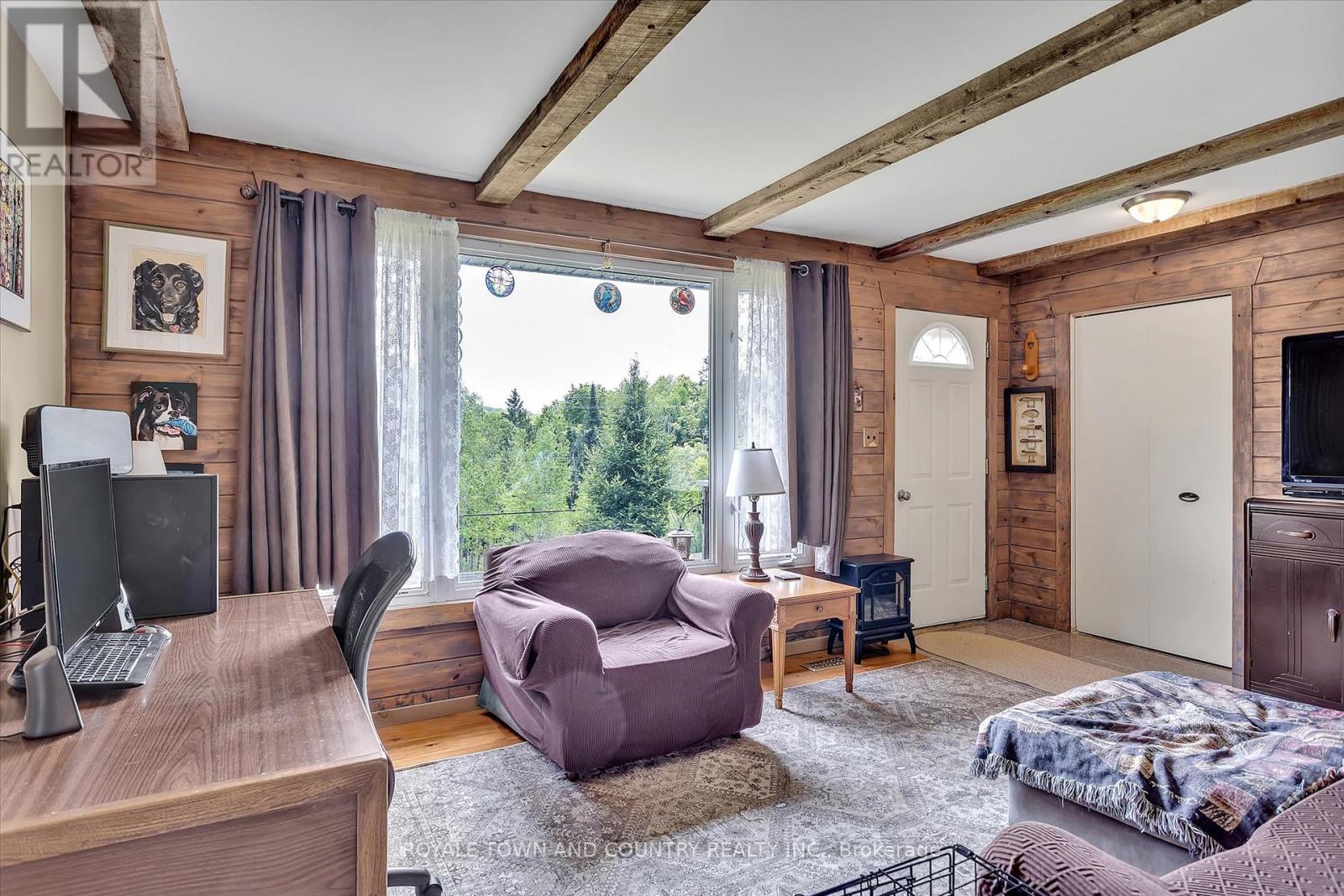 Single Family House Bungalow for Sale in  TWEED DRIVE Highlands East (Glamorgan) 