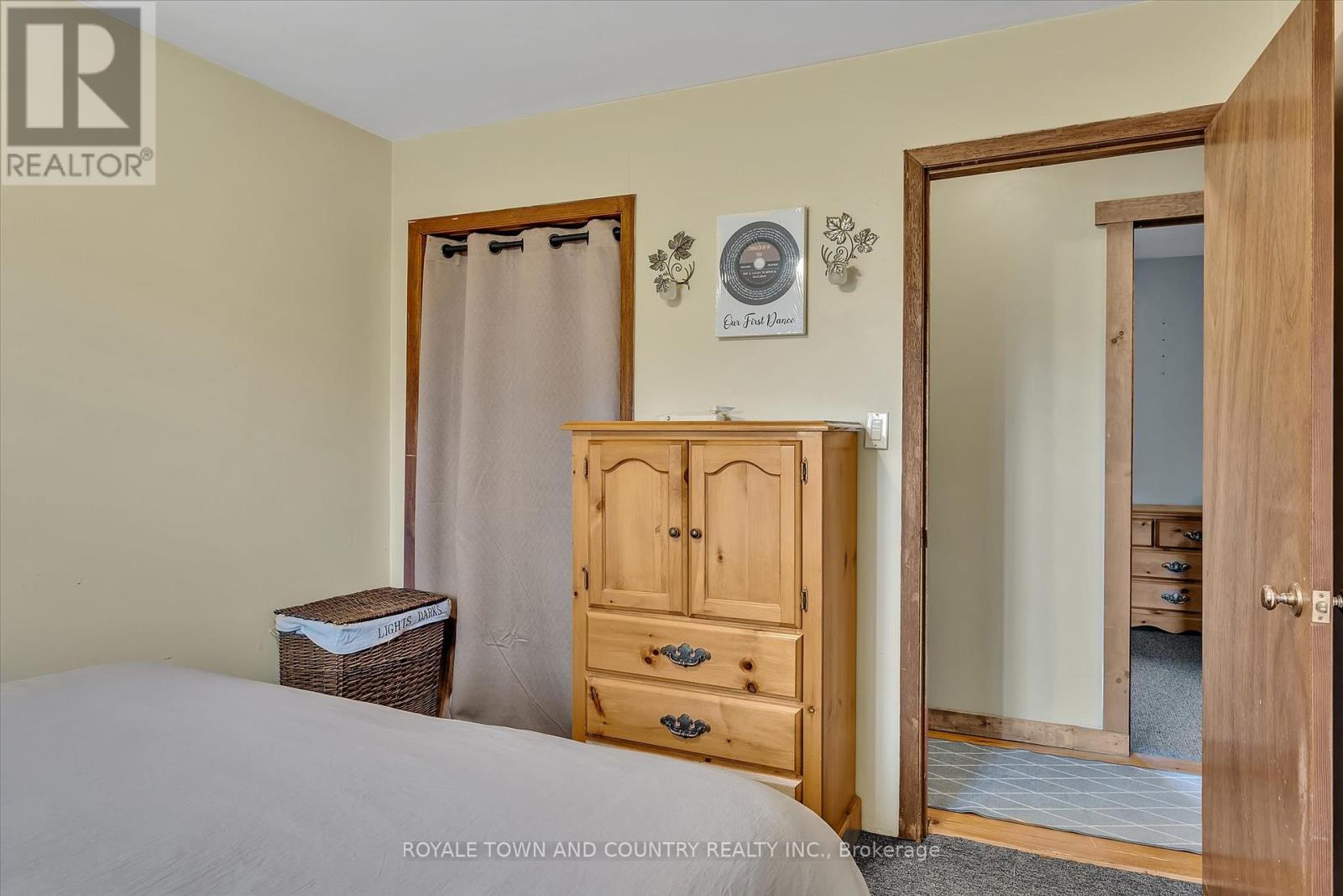 Single Family House Bungalow for Sale in  TWEED DRIVE Highlands East (Glamorgan) 