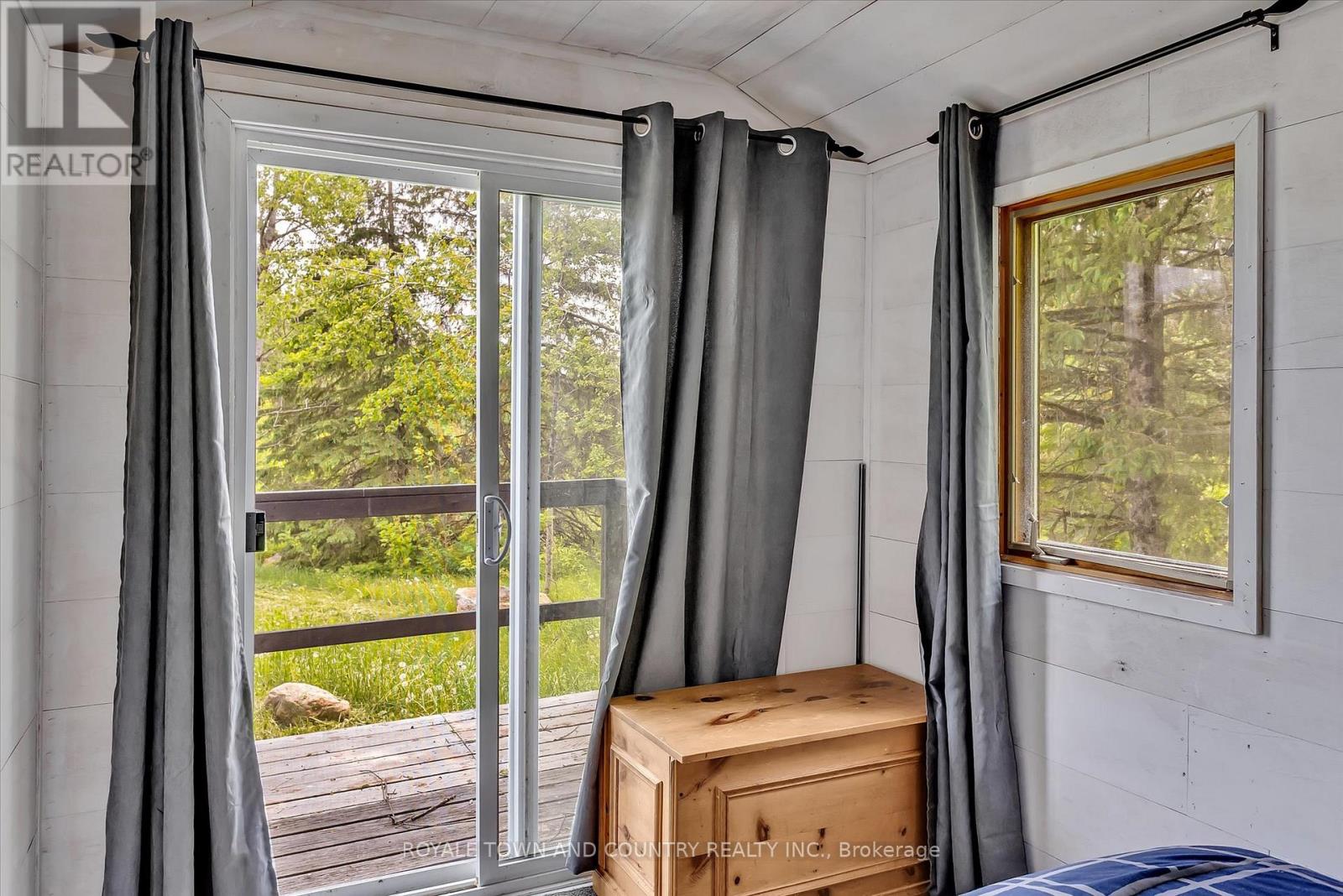Single Family House Bungalow for Sale in  TWEED DRIVE Highlands East (Glamorgan) 