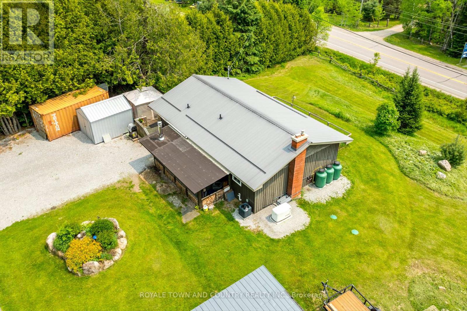 Single Family House Bungalow for Sale in  TWEED DRIVE Highlands East (Glamorgan) 