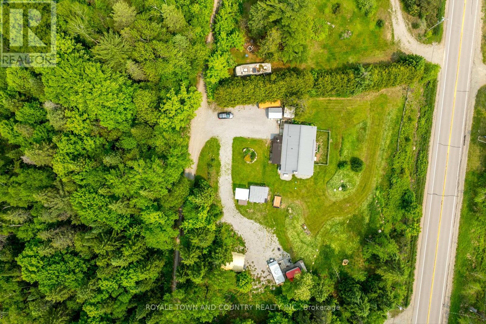 Single Family House Bungalow for Sale in  TWEED DRIVE Highlands East (Glamorgan) 