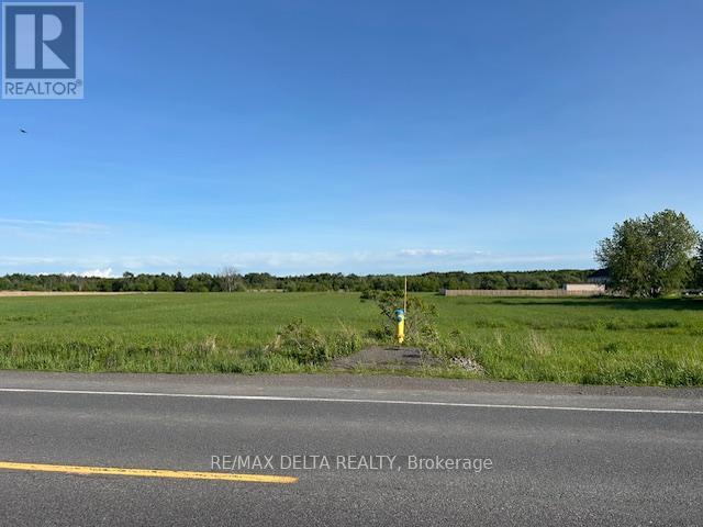Photo 3 of 2010 Laval Street, Clarencerockland ON