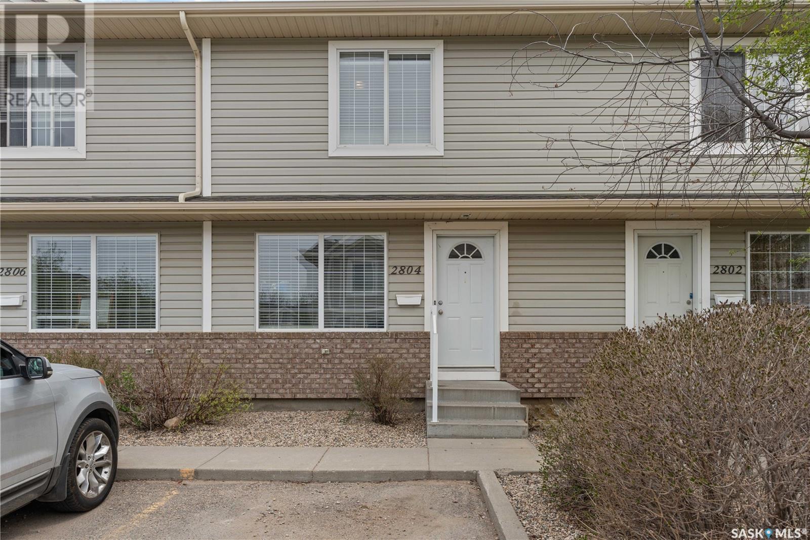 Single Family House 2 Level for Sale in  Cranbourn CRESCENT Regina 
