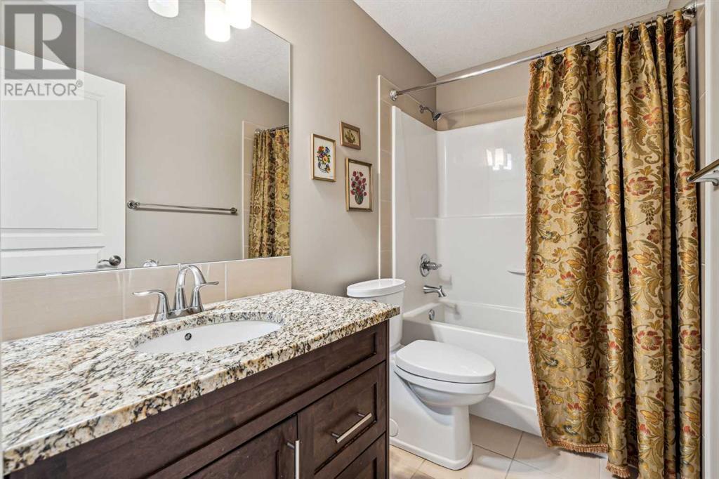 Single Family House for Sale in  Auburn Springs Close SE Auburn Bay Calgary 