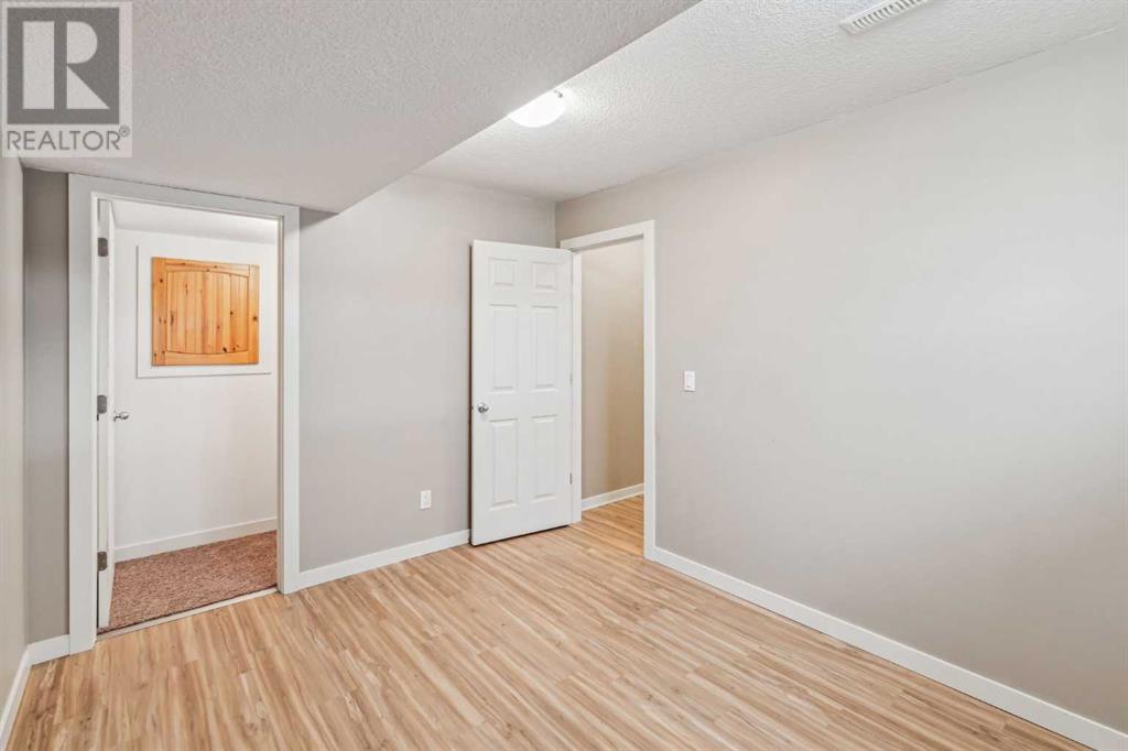 Single Family House for Sale in  Auburn Springs Close SE Auburn Bay Calgary 