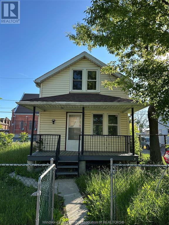 Photo 3 of 631 633 Parent Avenue, Windsor ON