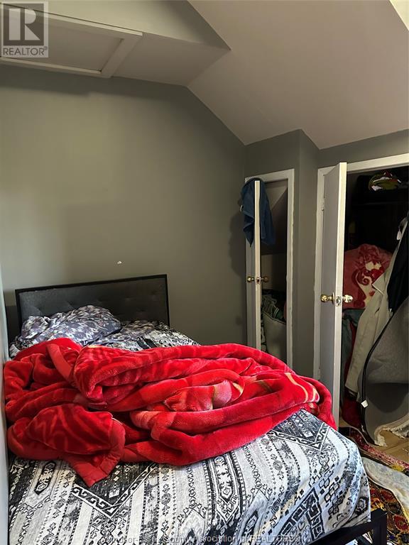 Photo 6 of 631 633 Parent Avenue, Windsor ON