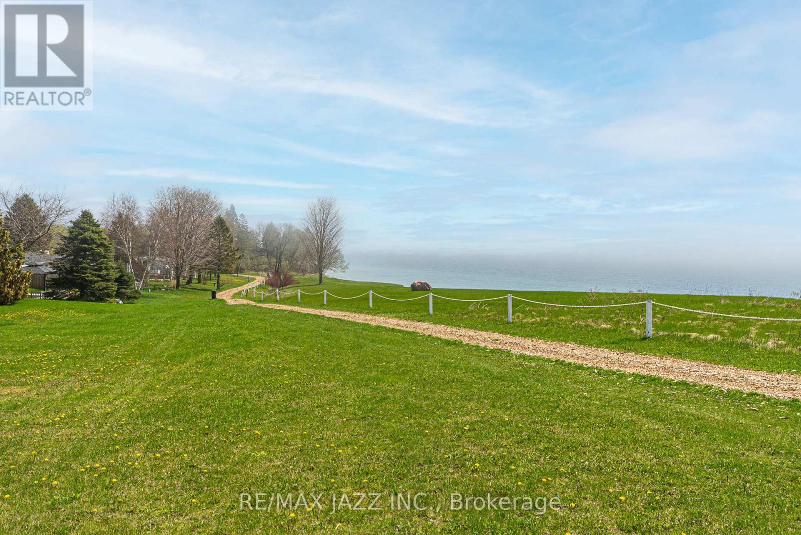 Photo 48 of 15 Bluffs Road, Clarington ON