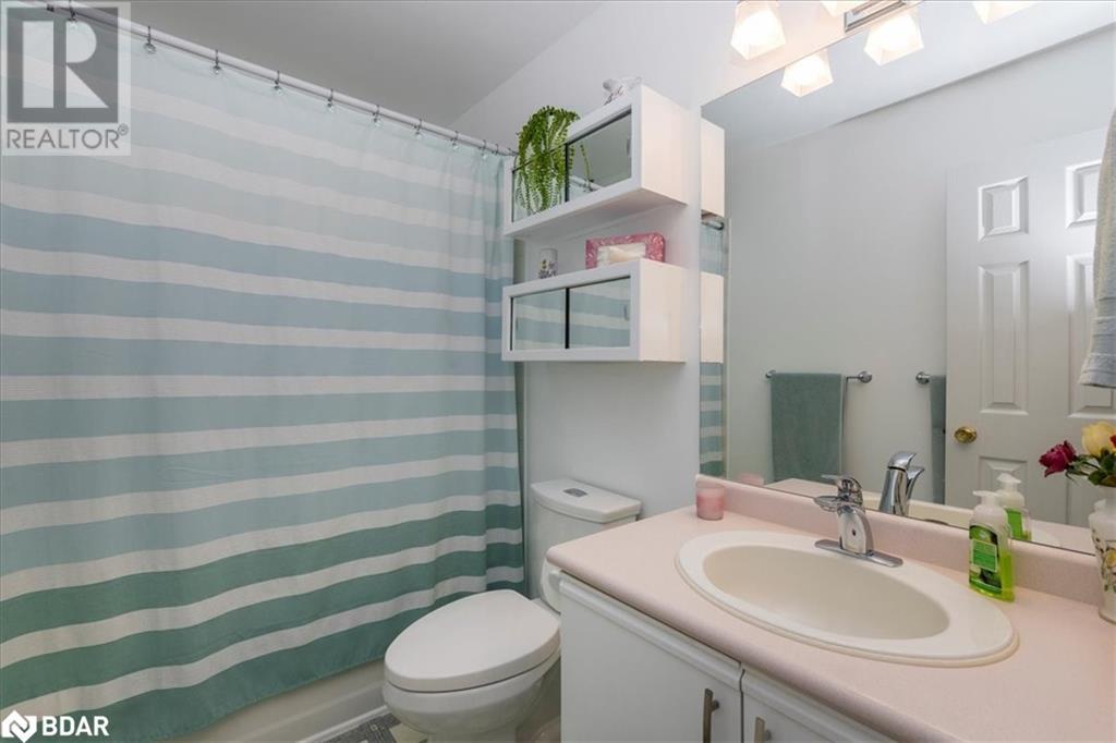 Photo 13 of 290 Cundles Road W, Barrie ON
