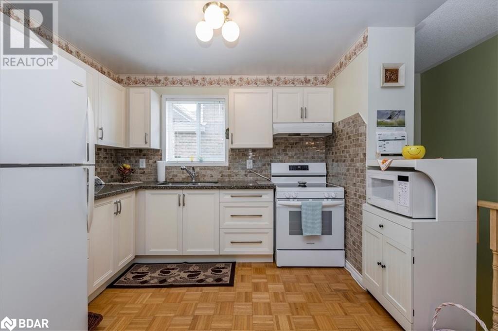 Photo 9 of 290 Cundles Road W, Barrie ON