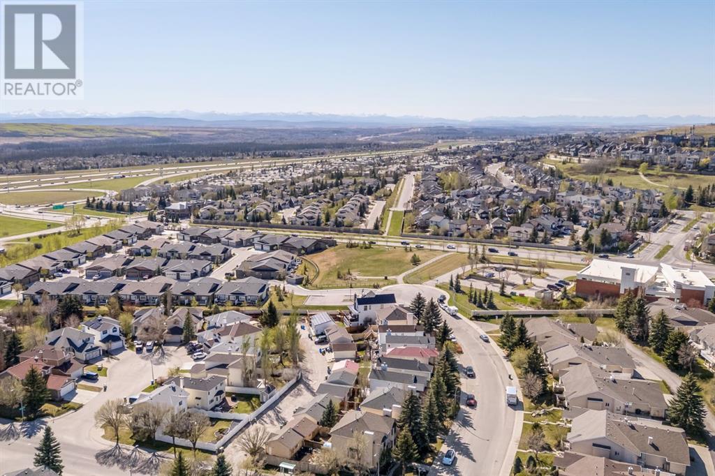 Single Family House for Sale in  Sierra Morena Road Signal Hill Calgary 