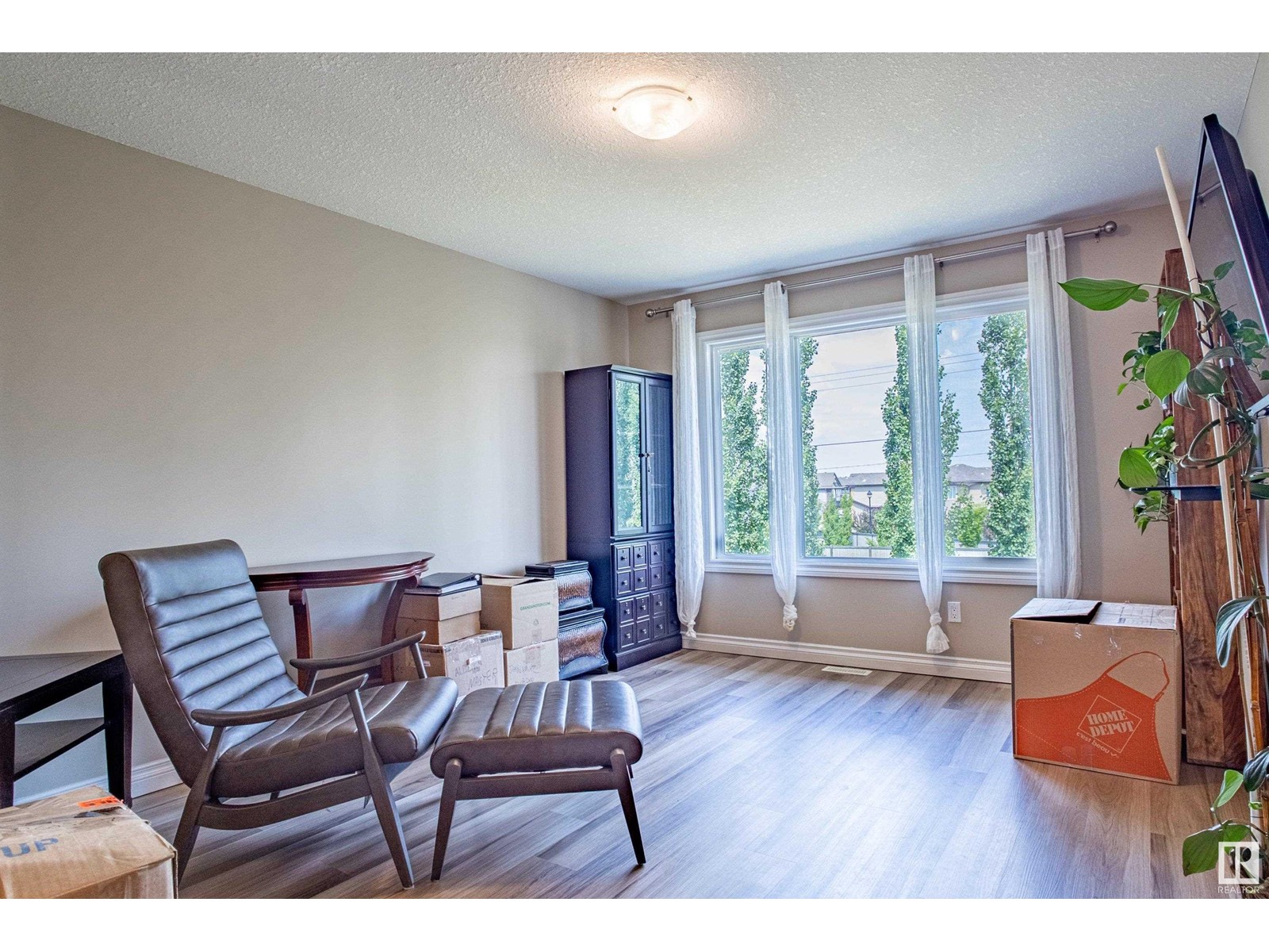 Photo 23 of 17620 10 Av Sw, Edmonton AB