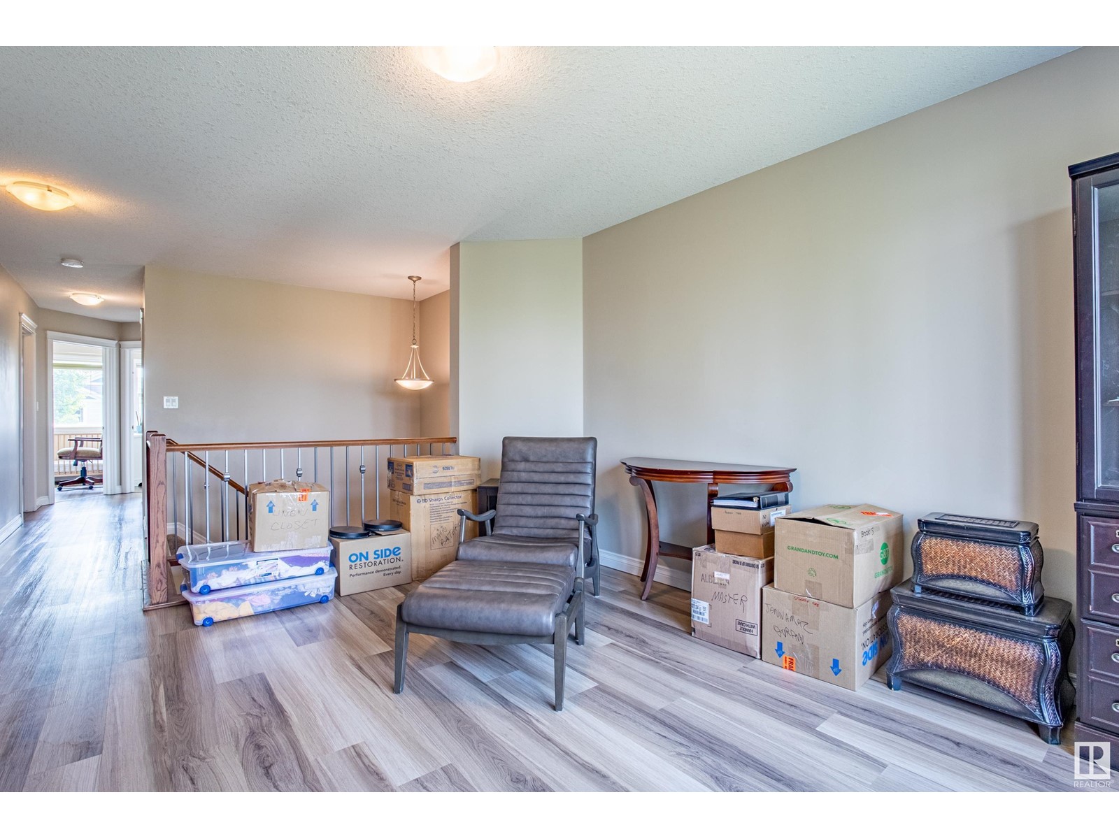 Photo 25 of 17620 10 Av Sw, Edmonton AB