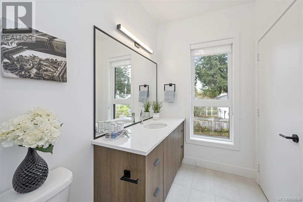 10 2330 Sooke Road, Colwood