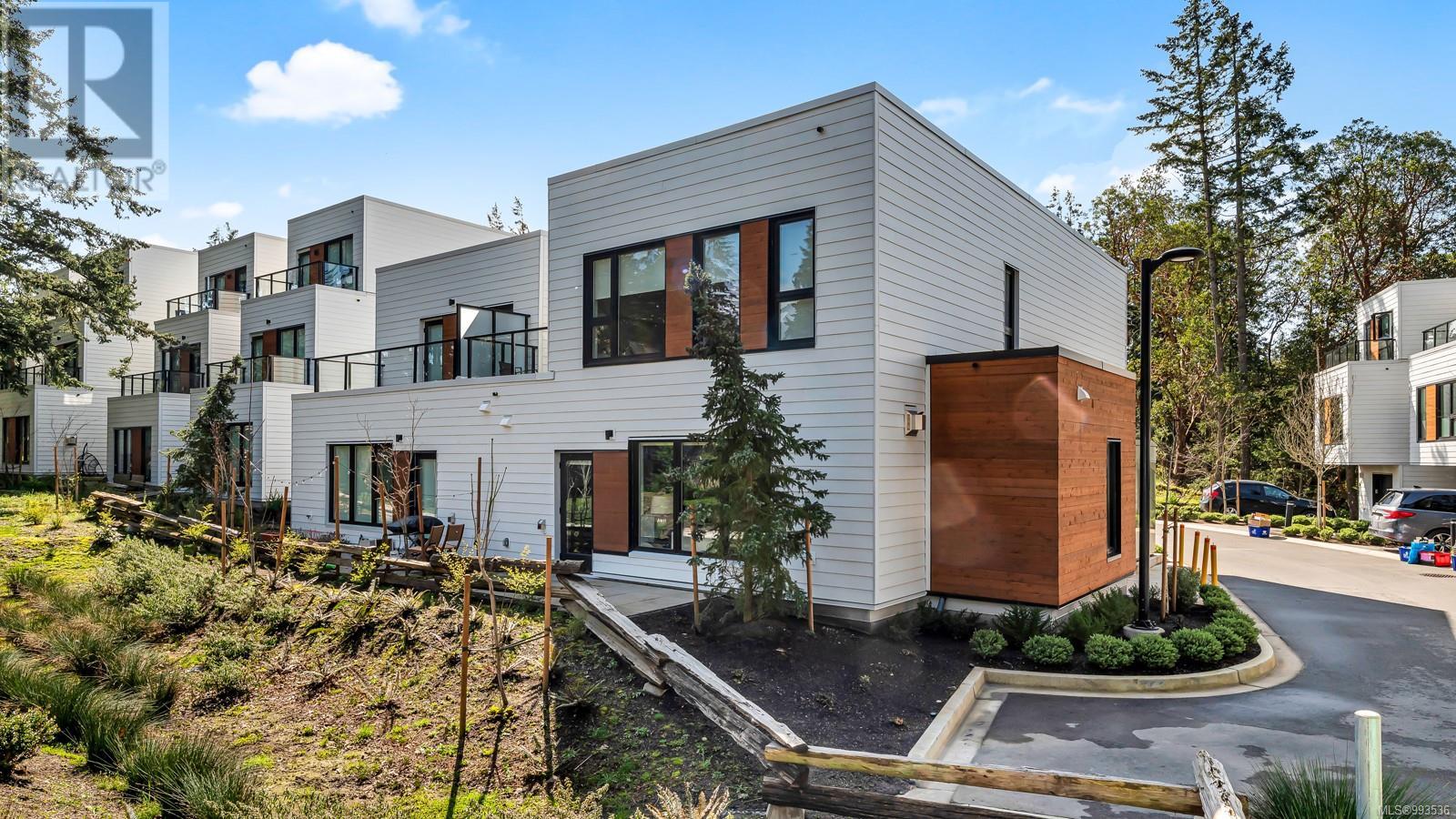 10 2330 Sooke Road, Colwood