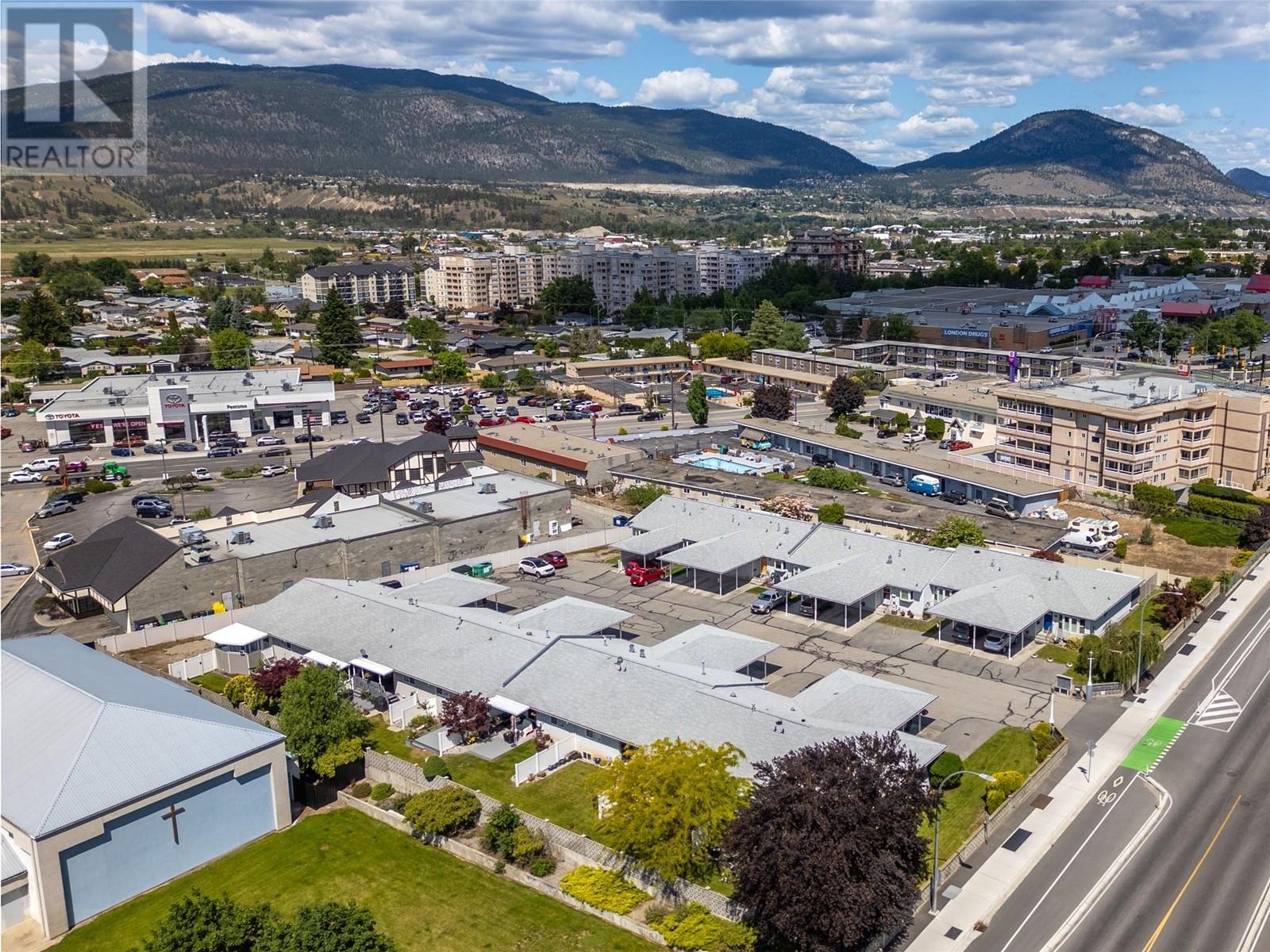 111 2445 South Main Street, Penticton