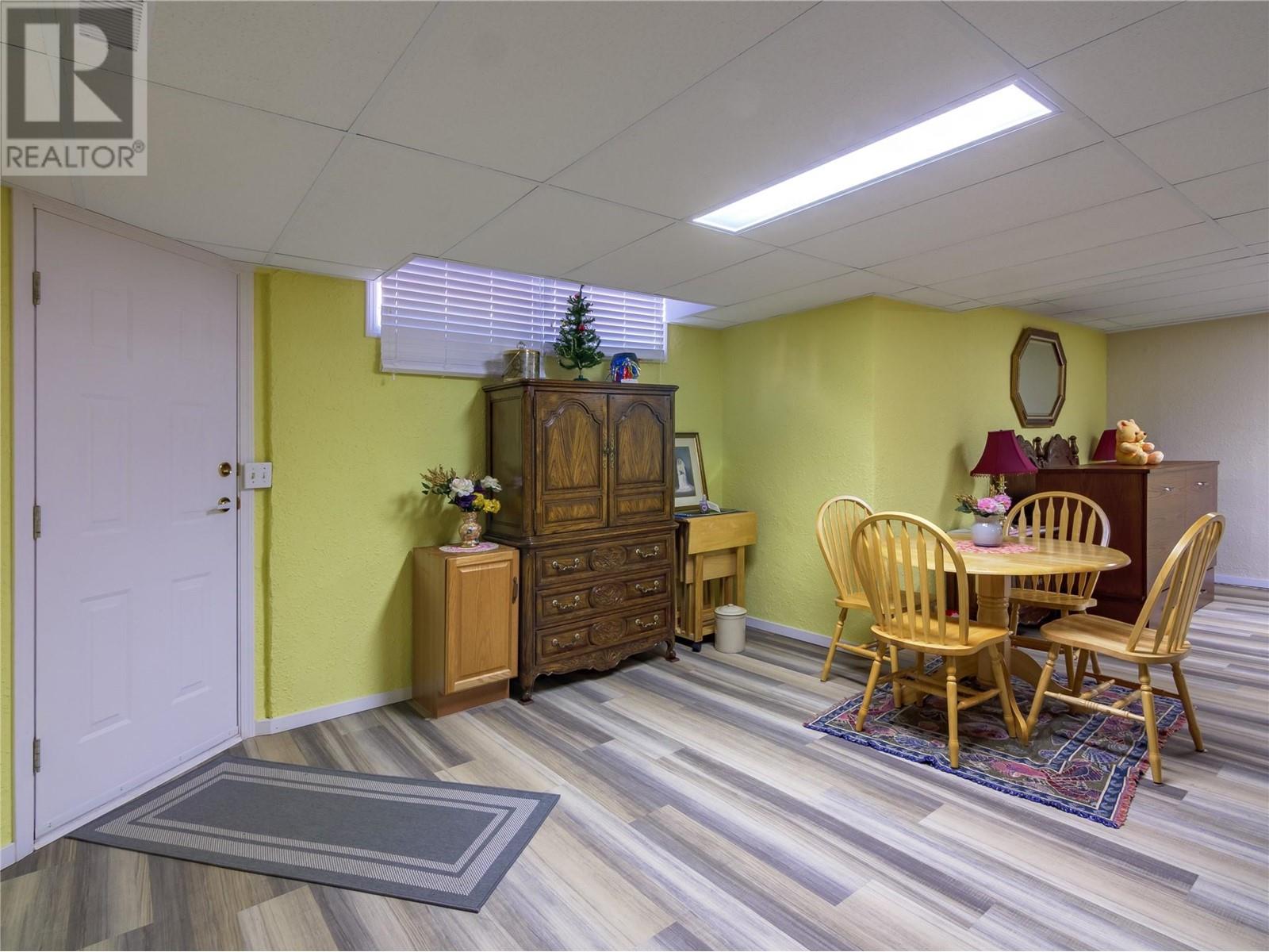 111 2445 South Main Street, Penticton