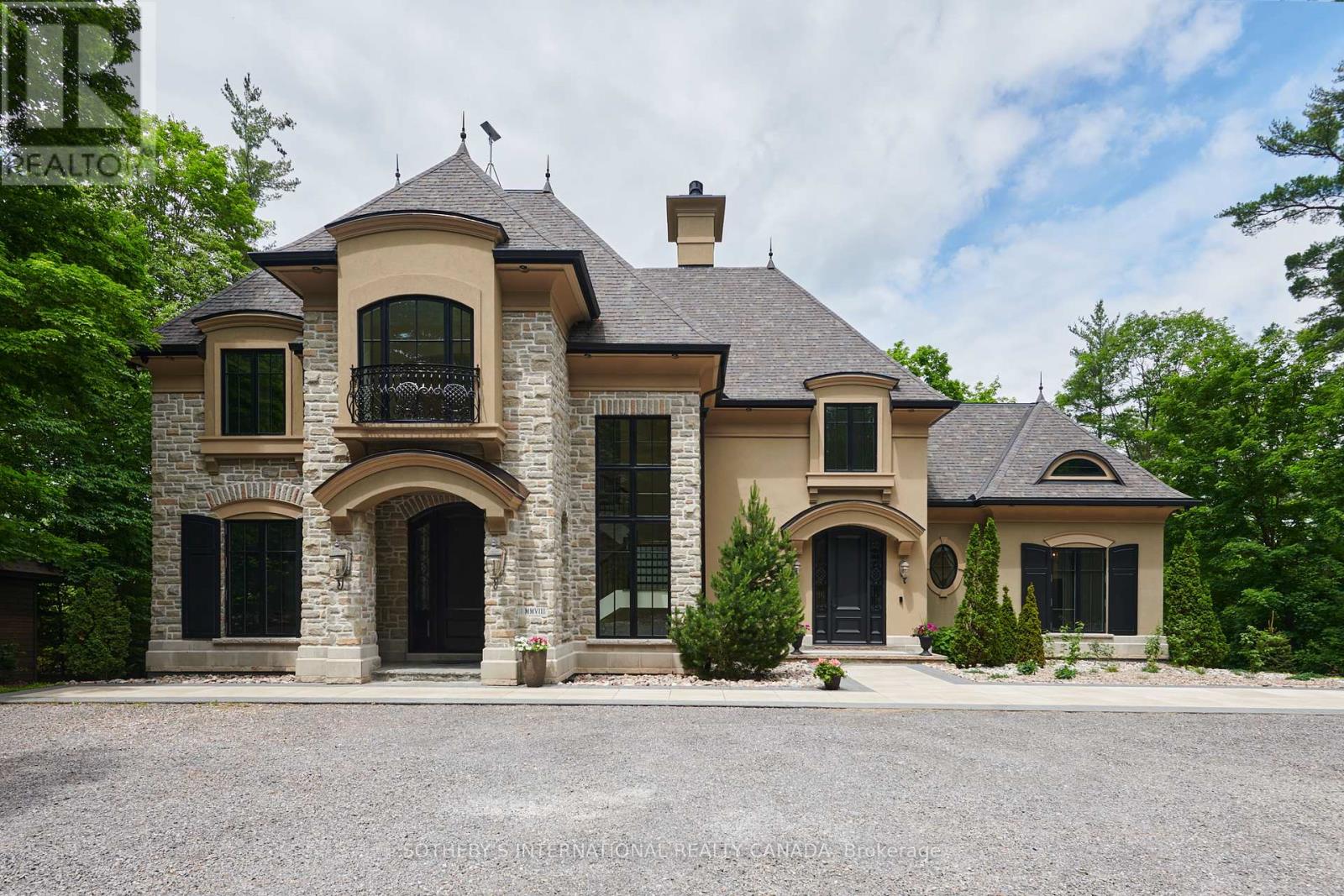 Photo 3 of 106 Lorlei Drive, Mcnab Braeside ON