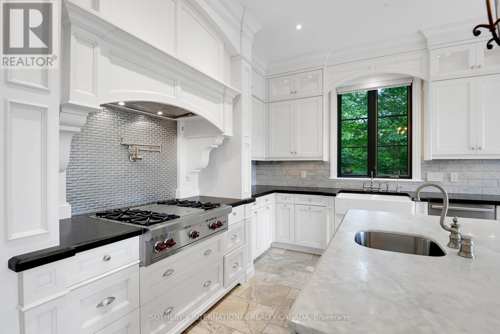Photo 25 of 106 Lorlei Drive, Mcnab Braeside ON
