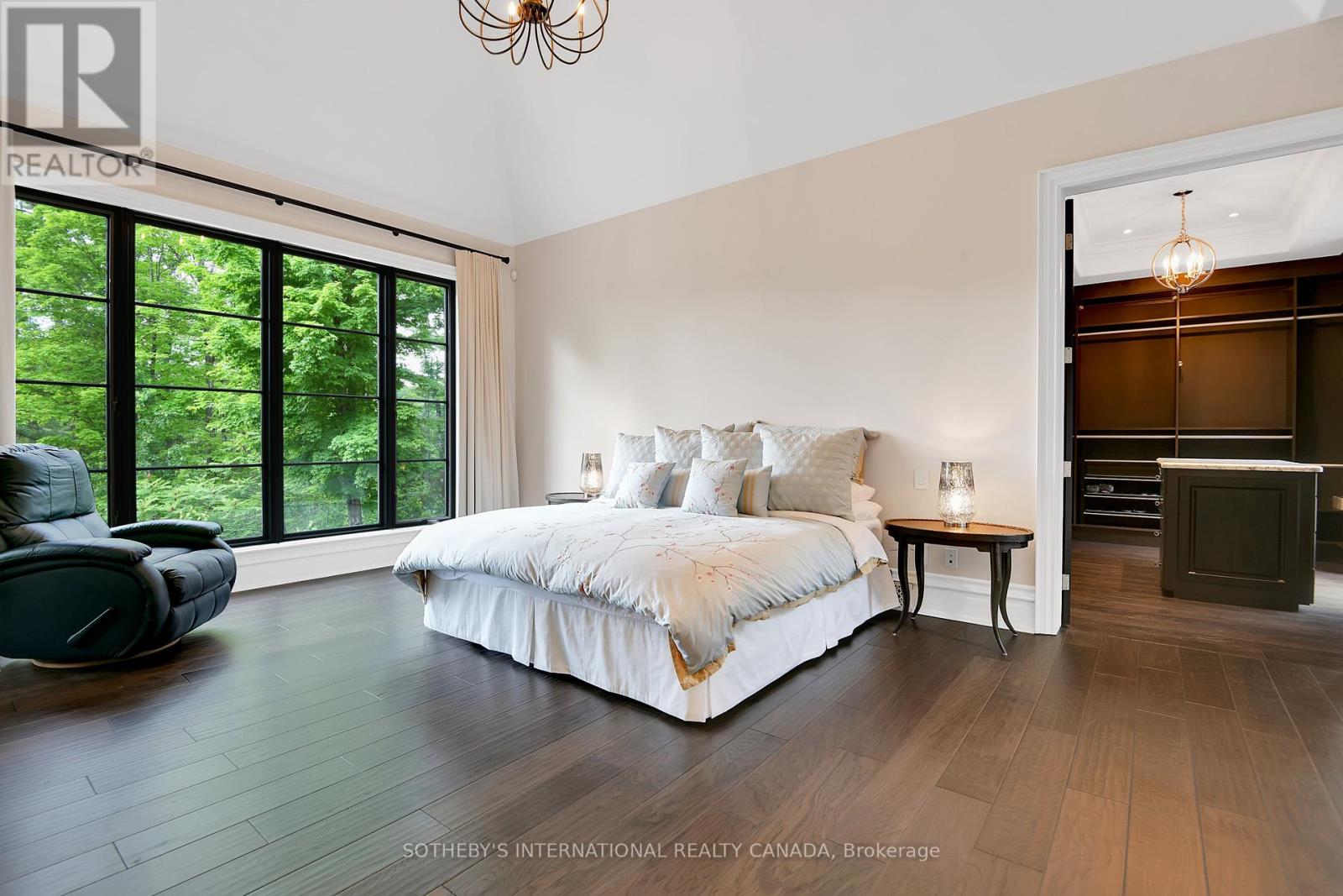 Photo 43 of 106 Lorlei Drive, Mcnab Braeside ON