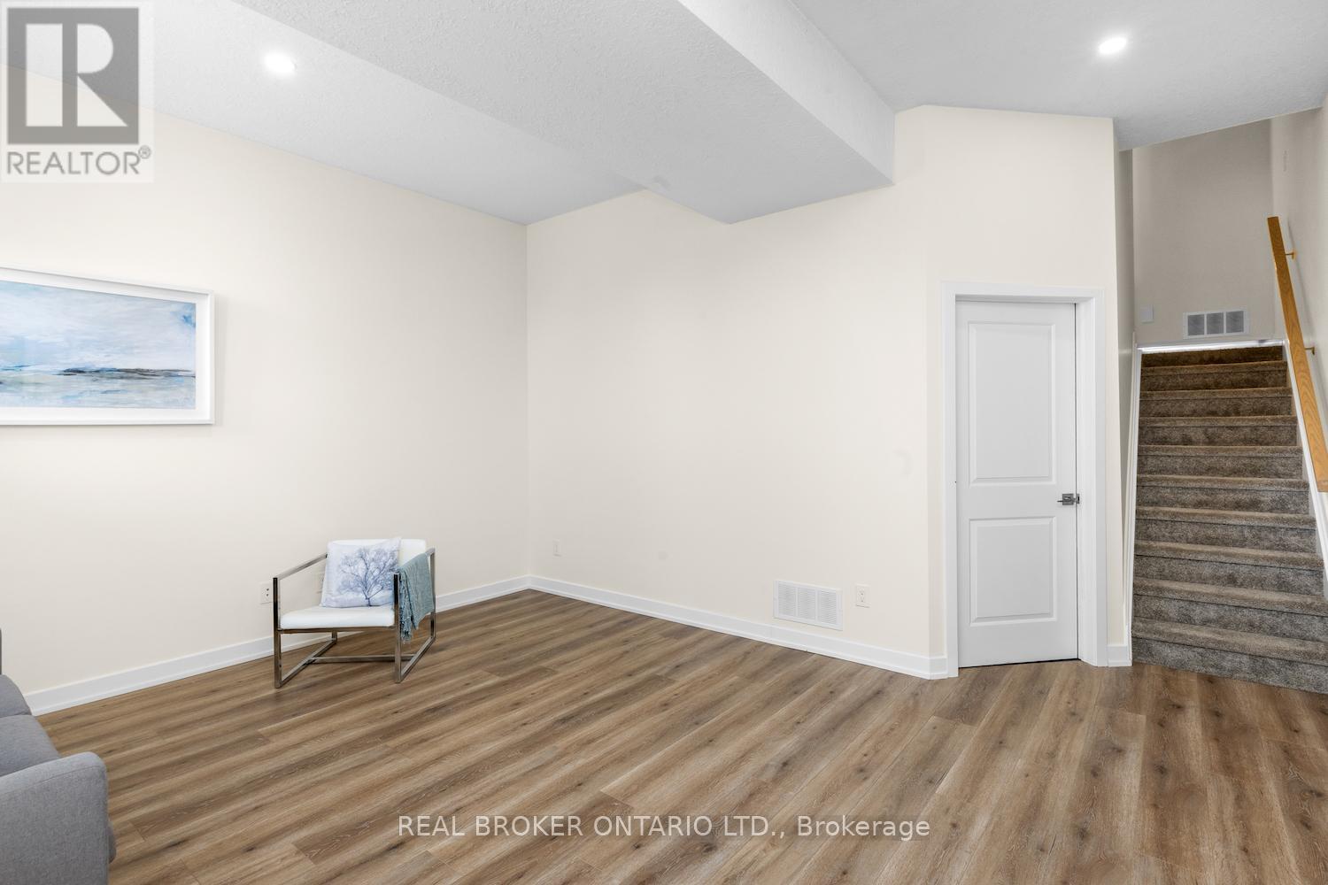 Photo 3 of 145 Ferrara Drive, Smiths Falls ON