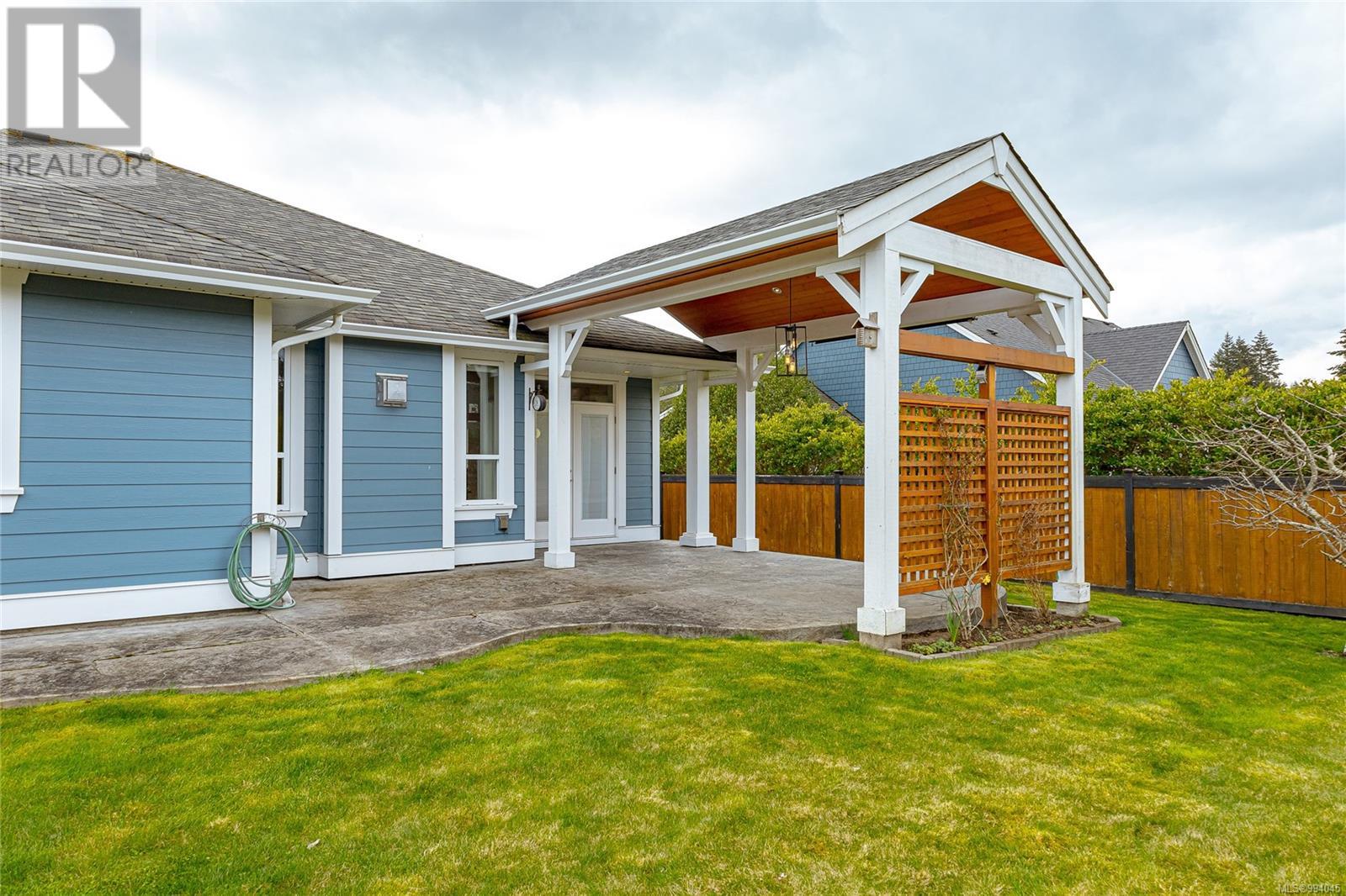 879 Tutor Way, Mill Bay