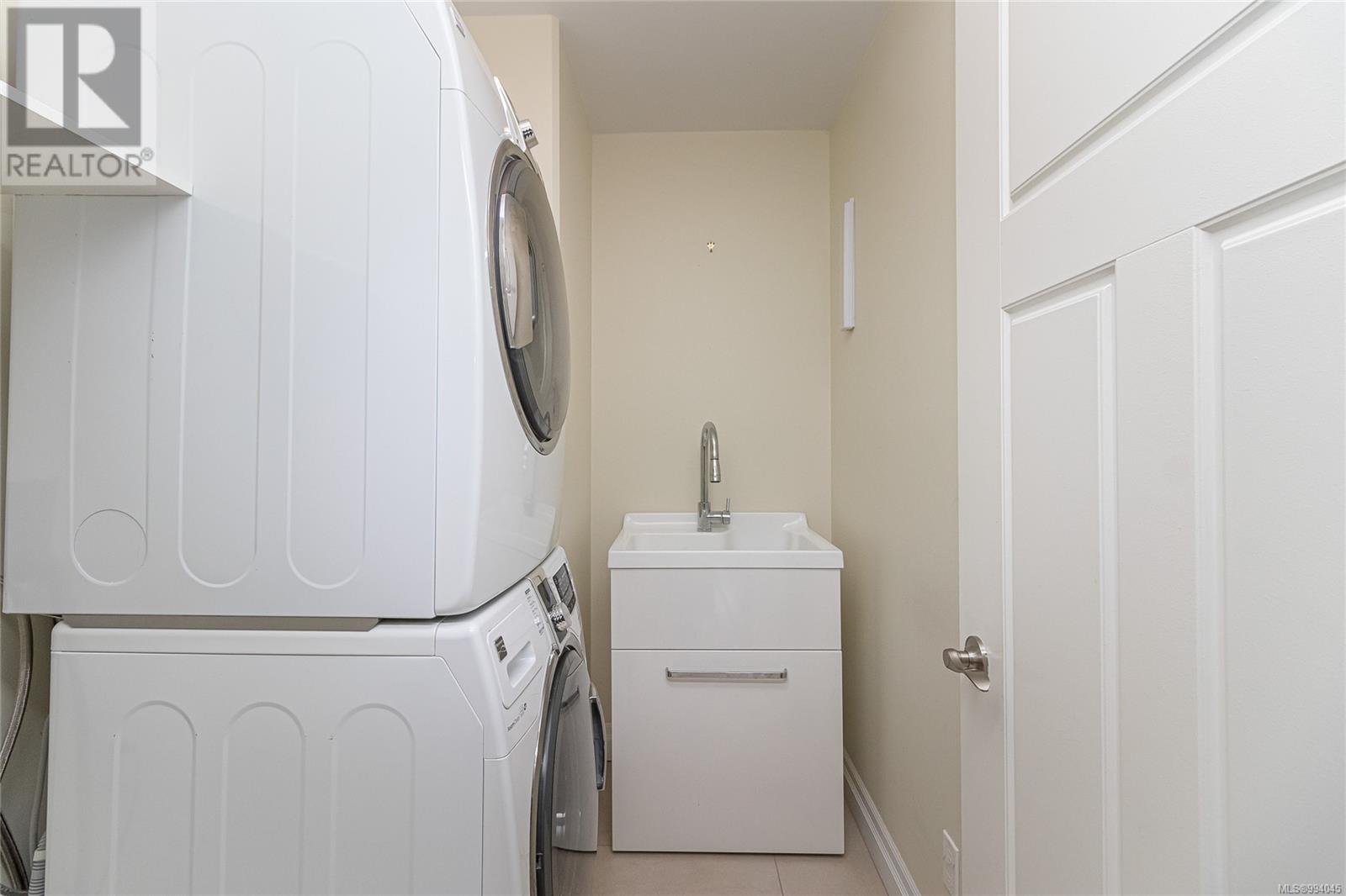 879 Tutor Way, Mill Bay