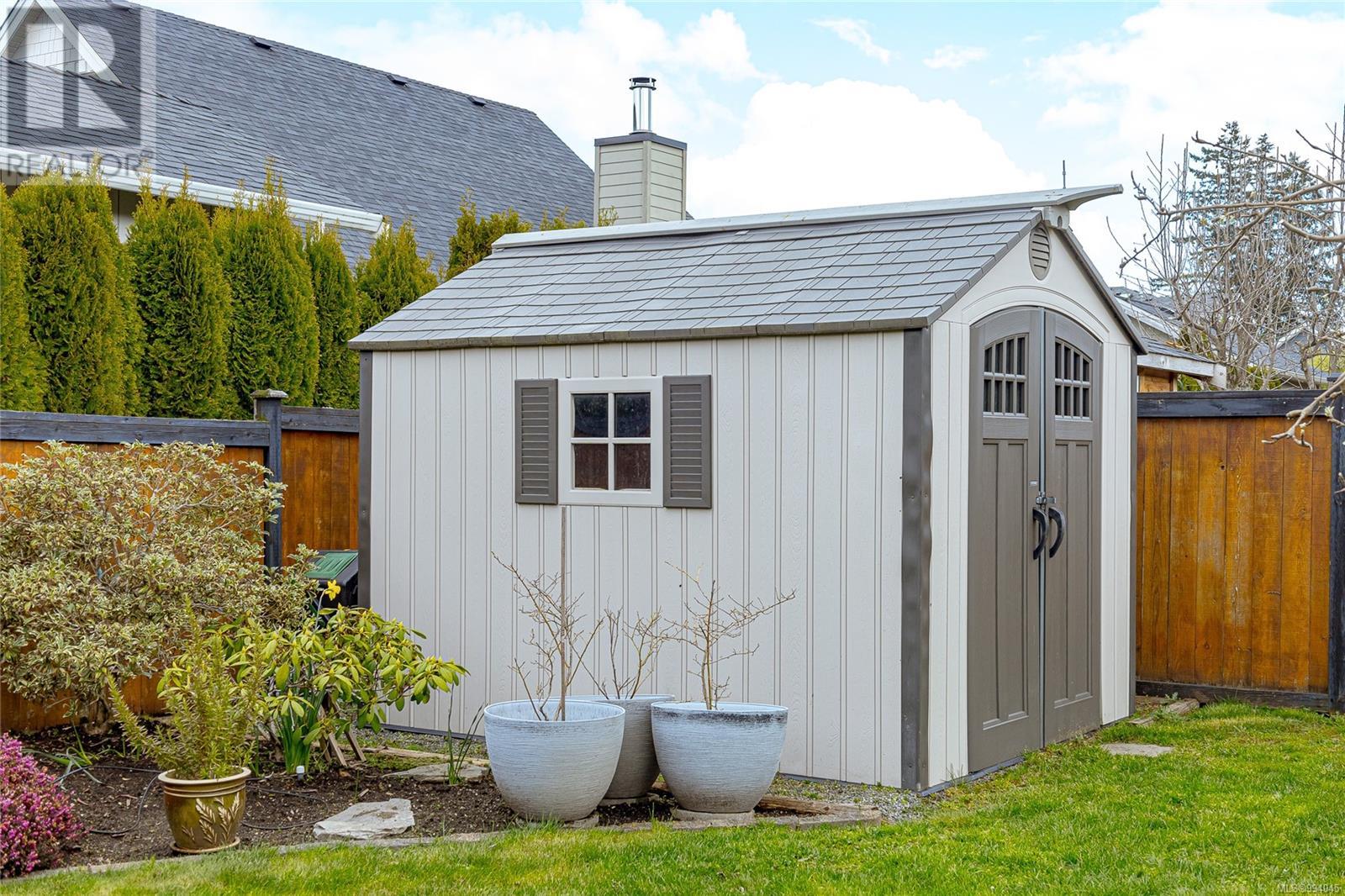 879 Tutor Way, Mill Bay
