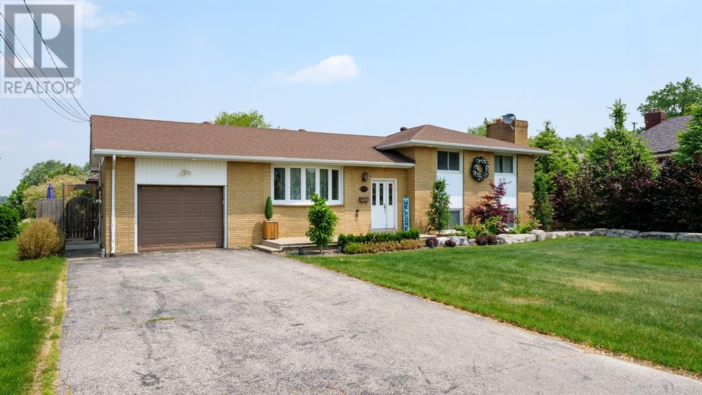 Photo 5 of 3050 Bouffard Road, Lasalle ON
