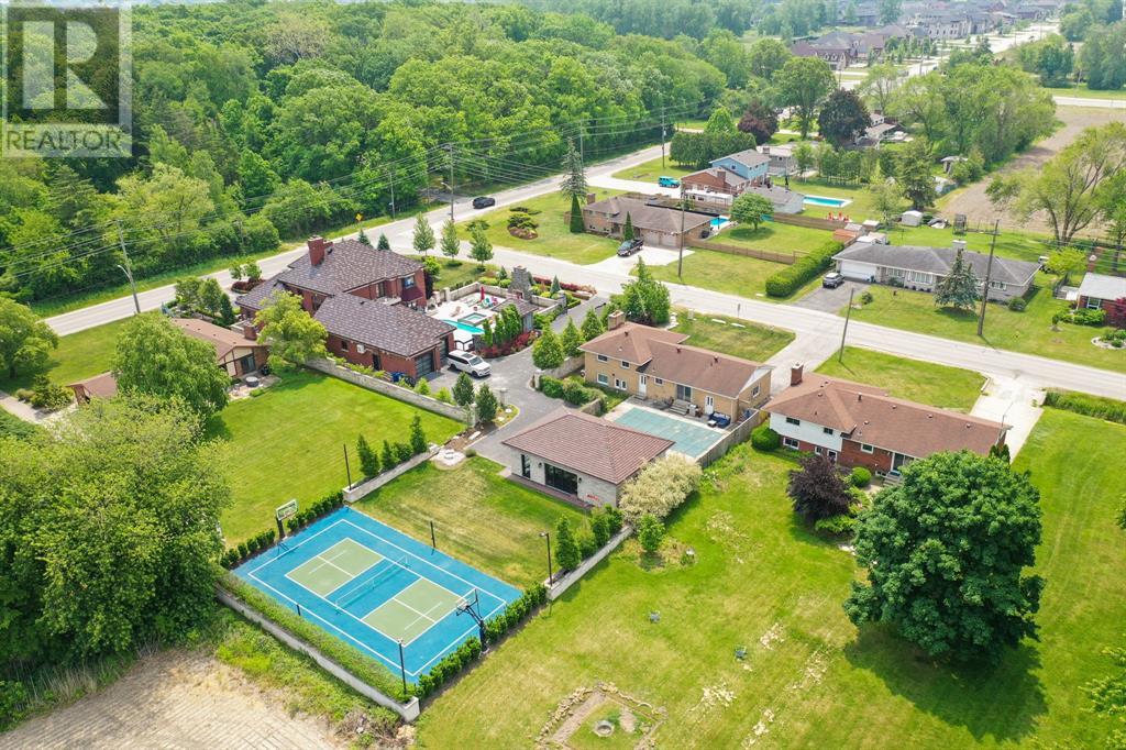 Photo 3 of 3050 Bouffard Road, Lasalle ON