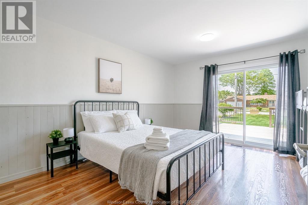 Photo 15 of 166 Stirling Street, Lakeshore ON