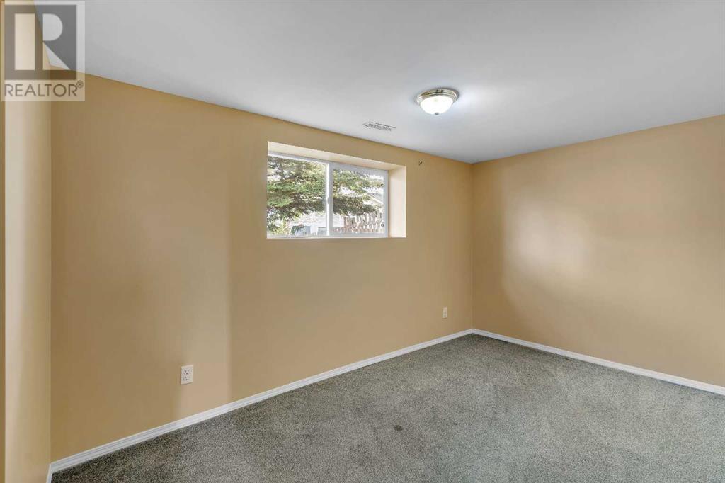 Single Family House 4 Level for Sale in  Falmere Way NE Falconridge Calgary 