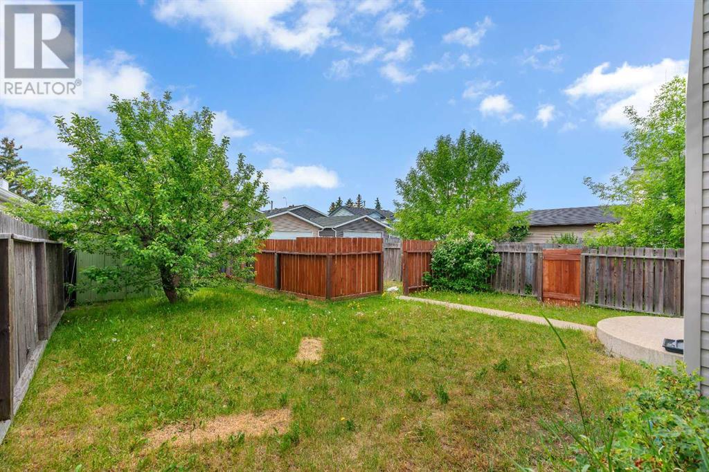Single Family House 4 Level for Sale in  Falmere Way NE Falconridge Calgary 