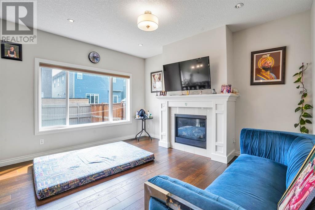 Single Family House for Sale in  Saddlestone Park NE Saddle Ridge Calgary 