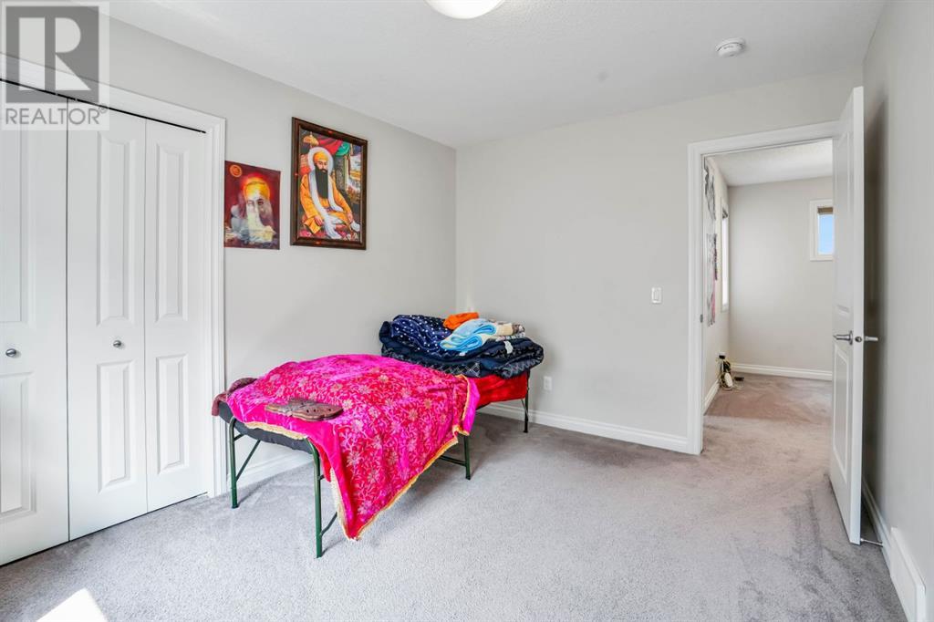 Single Family House for Sale in  Saddlestone Park NE Saddle Ridge Calgary 