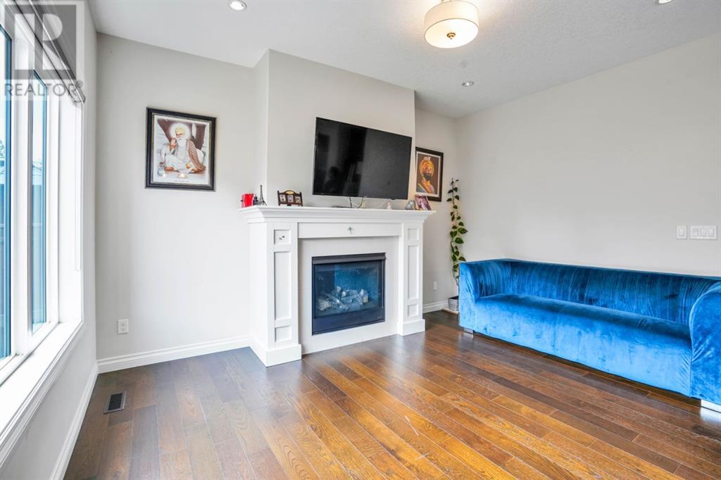 Single Family House for Sale in  Saddlestone Park NE Saddle Ridge Calgary 