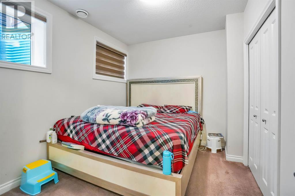 Single Family House for Sale in  Saddlestone Park NE Saddle Ridge Calgary 