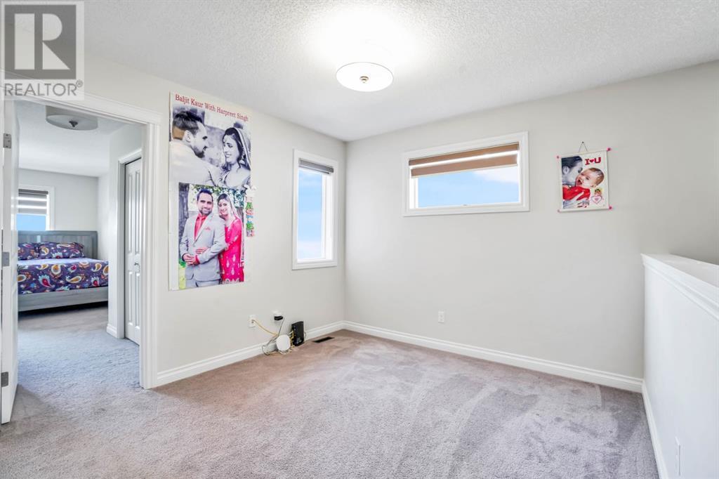 Single Family House for Sale in  Saddlestone Park NE Saddle Ridge Calgary 