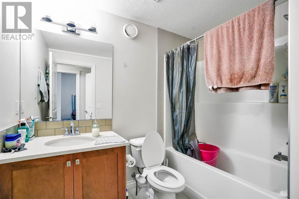 Single Family House for Sale in  Saddlestone Park NE Saddle Ridge Calgary 