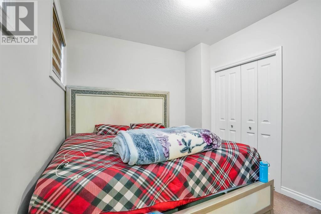 Single Family House for Sale in  Saddlestone Park NE Saddle Ridge Calgary 